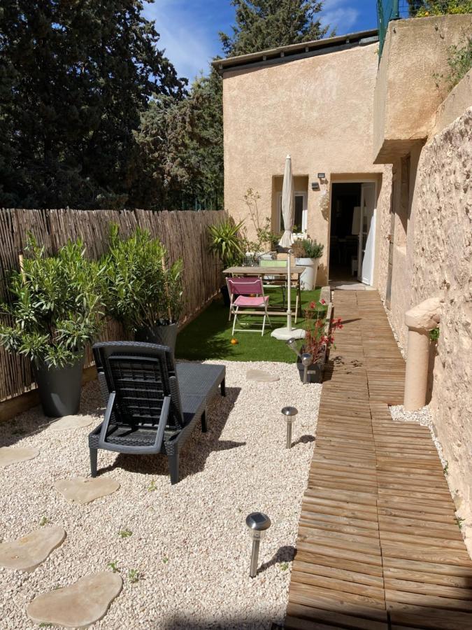 T2 30 m2 avec Jardin proche des plages Bandol Extérieur photo